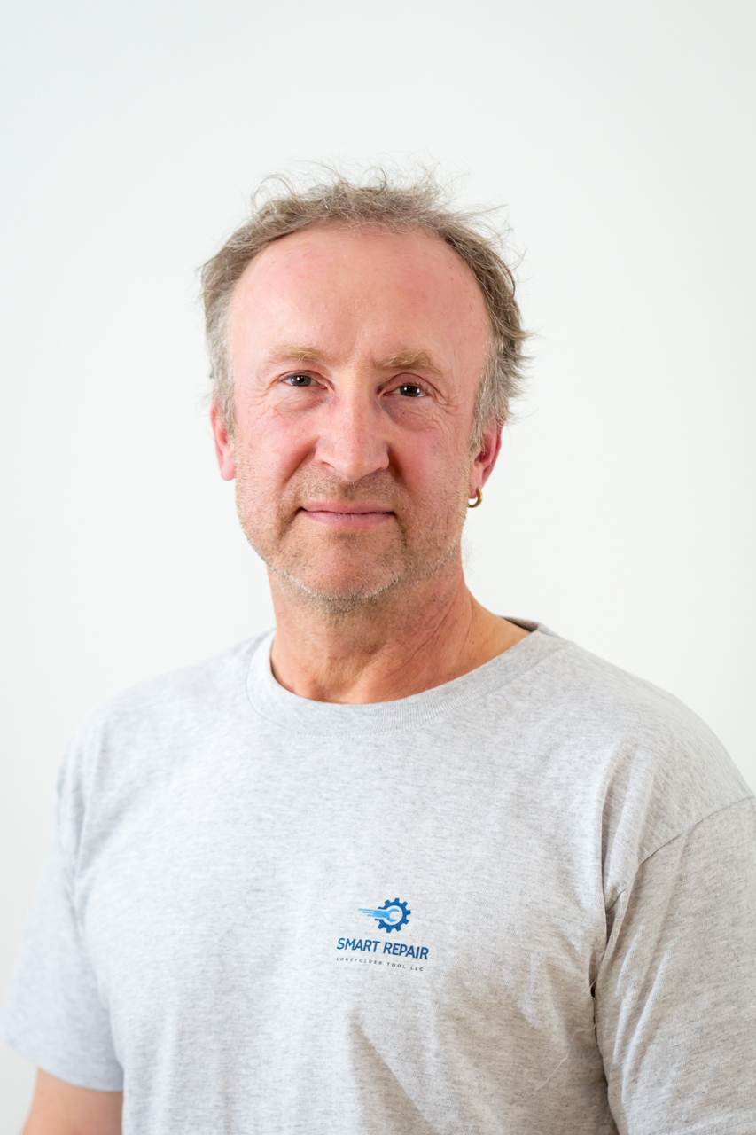 Portrait Mann im T-Shirt